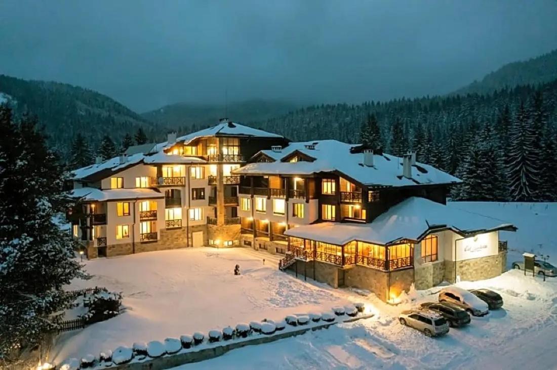 Secret Lake 533 At Oak Residence Smolyan Exterior foto