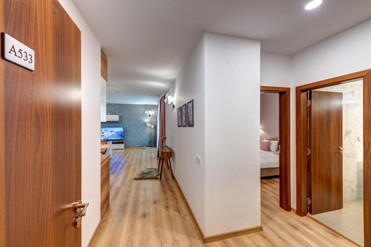 Secret Lake 533 At Oak Residence Smolyan Exterior foto